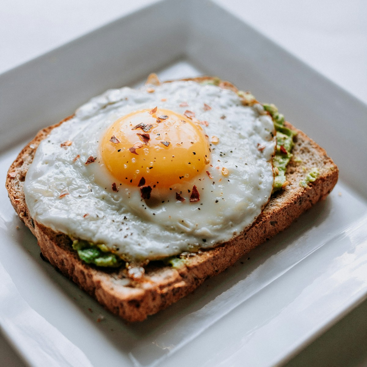 How to Make Scrambled Eggs That Aren't Rubbery