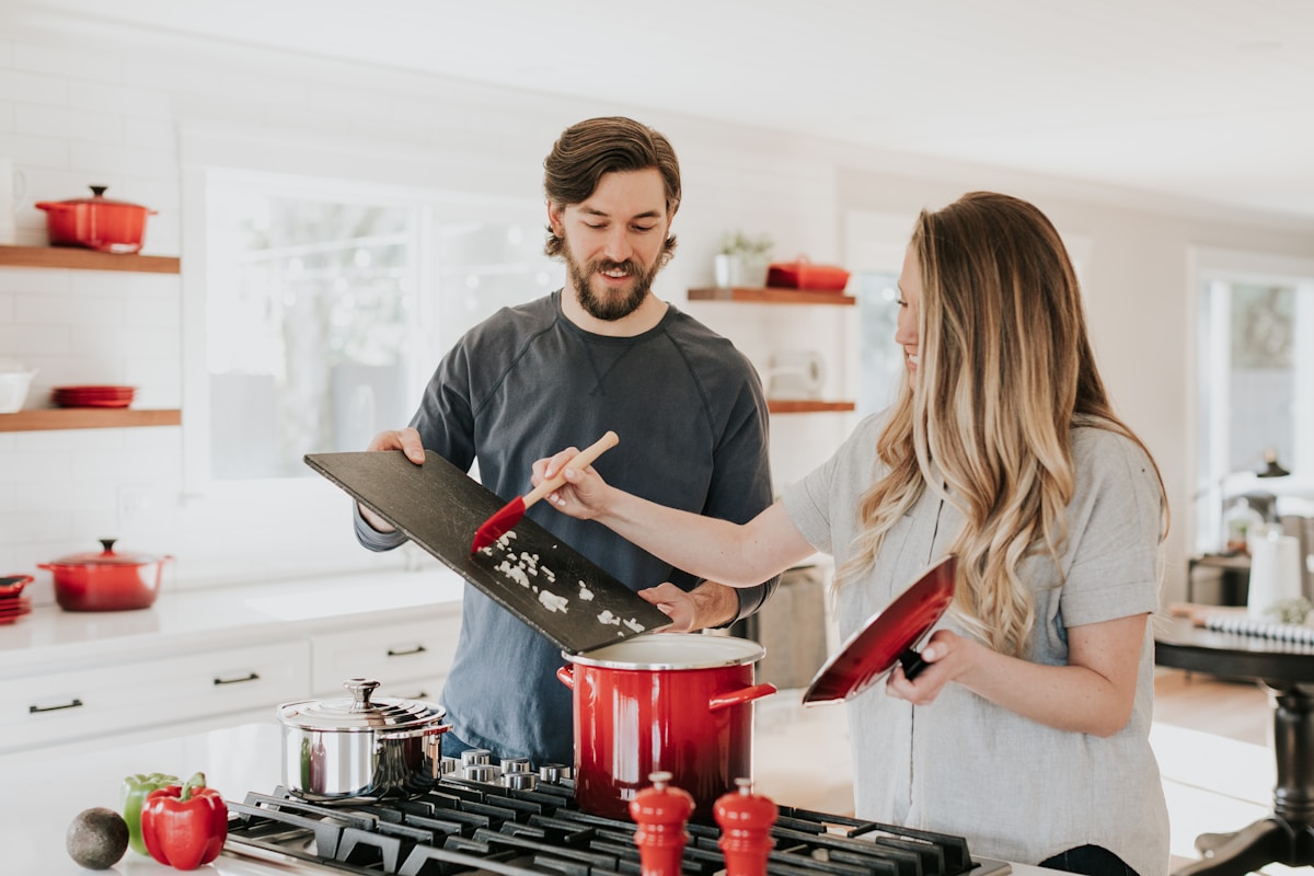 Best Pasta Pots, Colanders & Sprayers to Stop Sticking